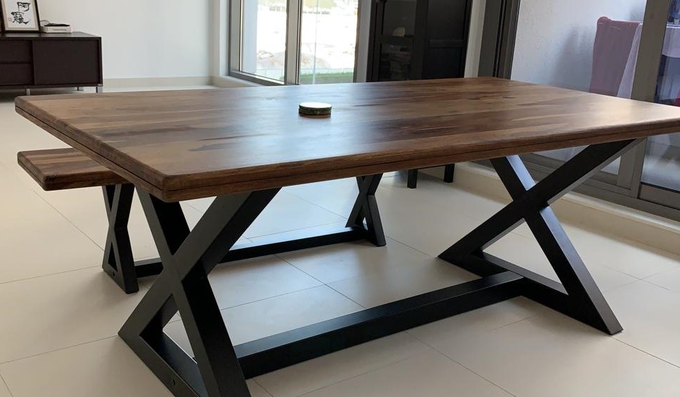Customized Metal Dining Table with wooden top